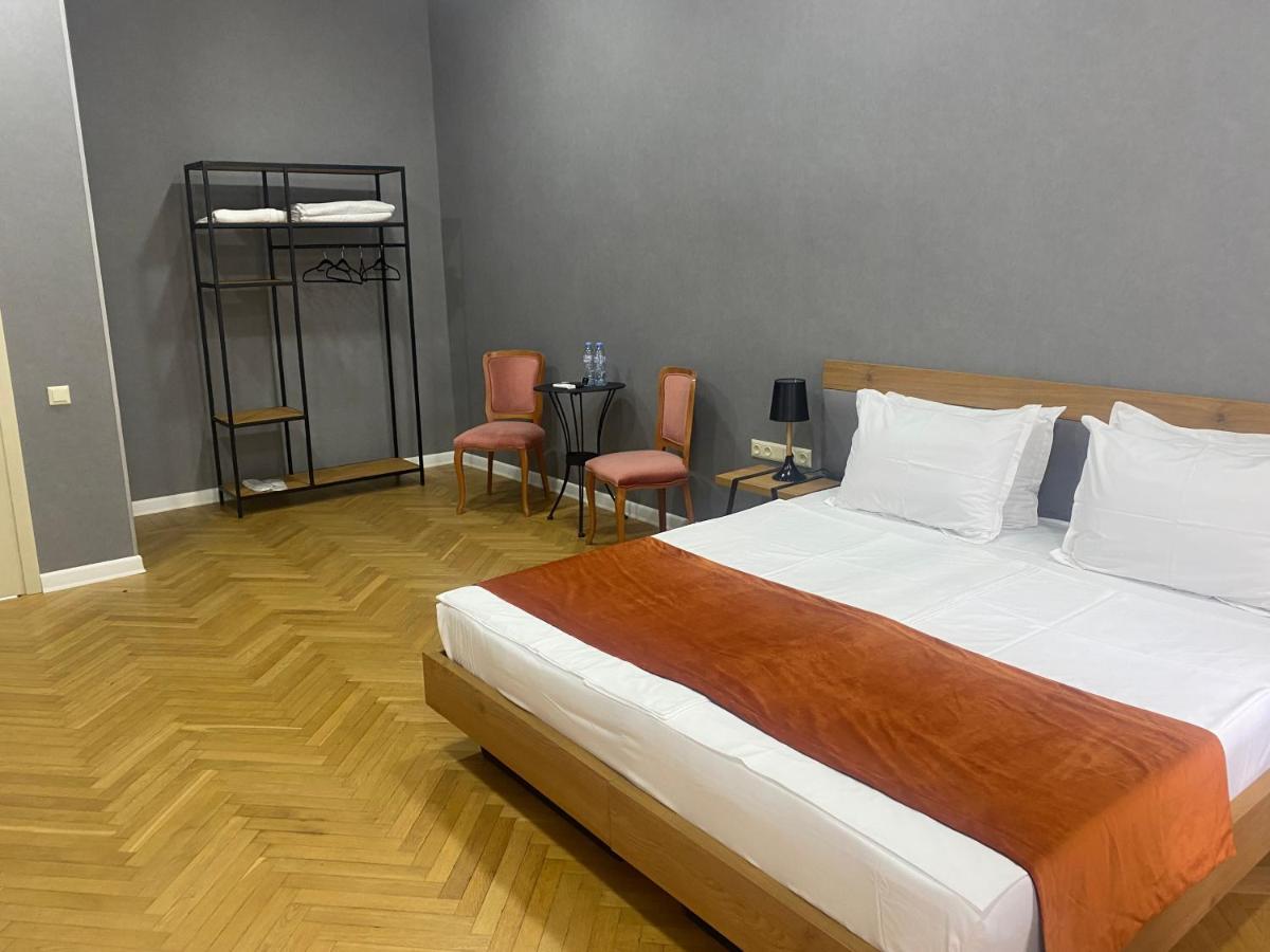 Hotel 1887 Кутаїсі Екстер'єр фото