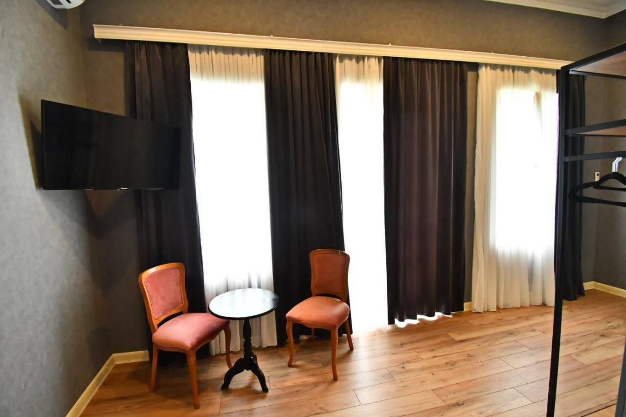 Hotel 1887 Кутаїсі Екстер'єр фото